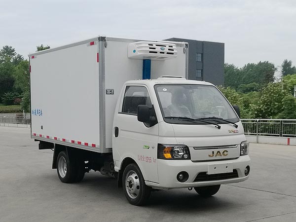 程力威牌CLW5030XLCHDP型冷藏車(chē)